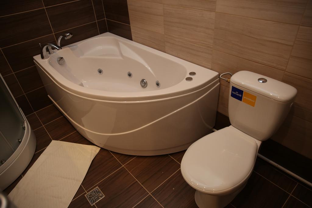 Gold Crown Apartments ياغودينا المظهر الخارجي الصورة