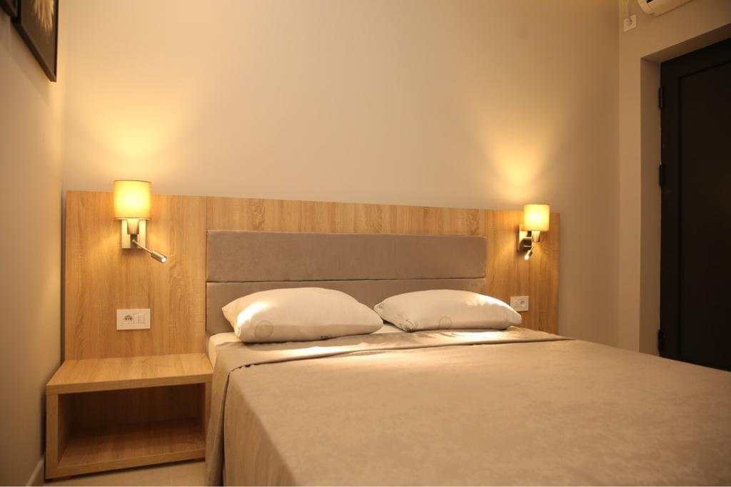 Gold Crown Apartments ياغودينا المظهر الخارجي الصورة